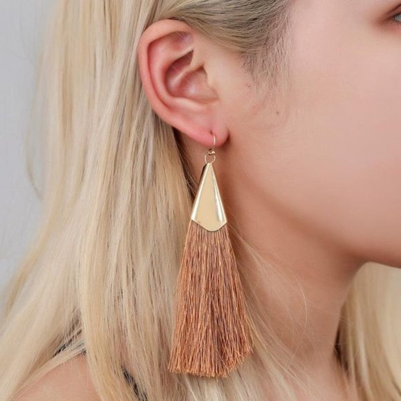 $5 BLOWOUT!  Off-white Tassel Earrings - Picture 6 of 6